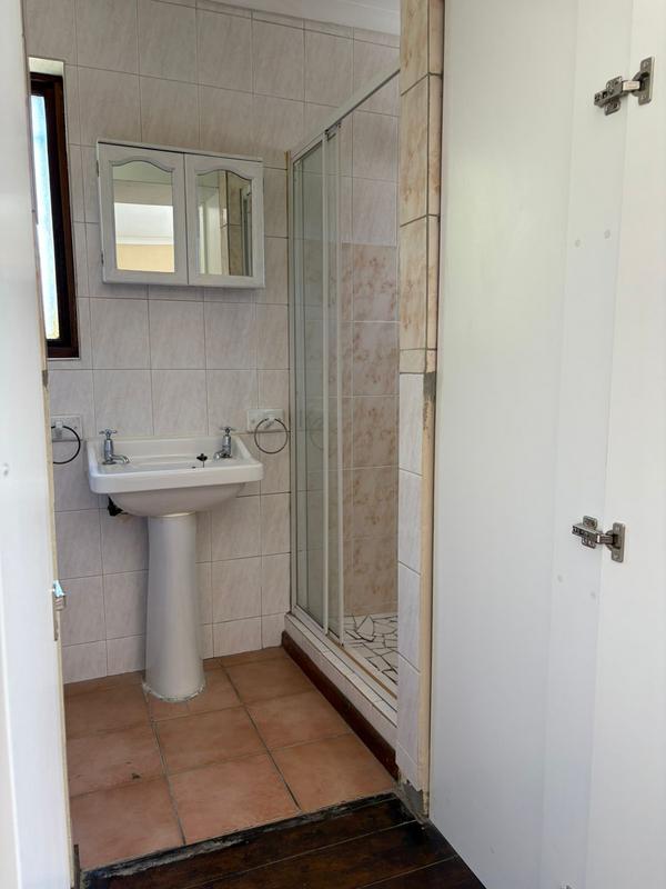 To Let 1 Bedroom Property for Rent in Penhill Western Cape